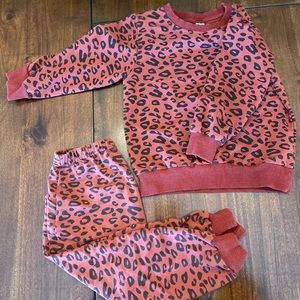 Toddler girls jogger set